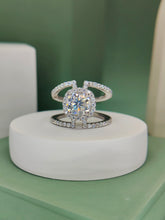 Majestic Sparkle Solitaire