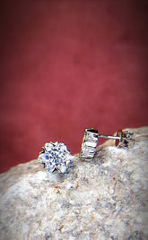 Rosebud Round Earrings