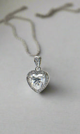 Halo heartbeat pendant