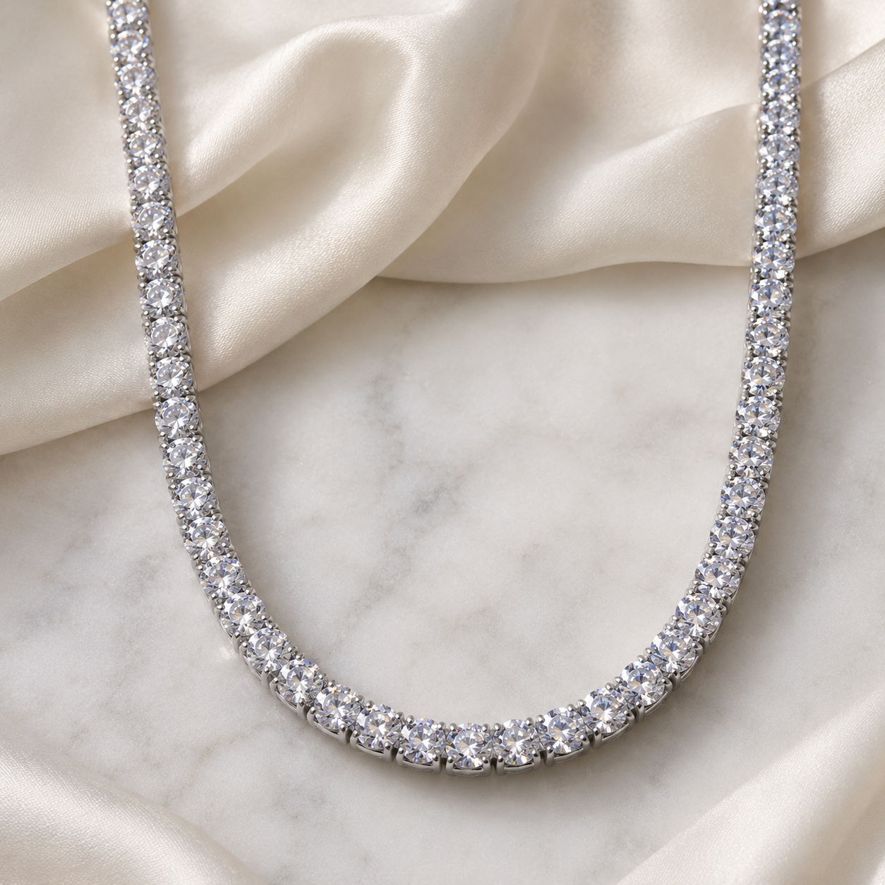 Solitaire Waves certified 4mm moissanite tennis chain
