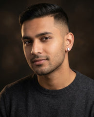 Noble Oval Bezel Studded Men's Earring