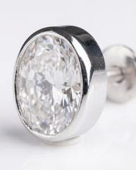 Noble Oval Bezel Studded Men's Earring