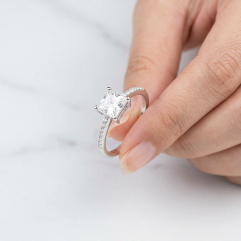 Bold Princess Side Band Ring