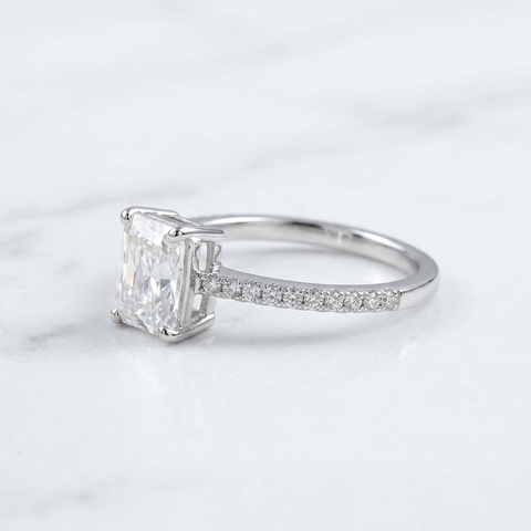 Bold Radiant Side Band Ring