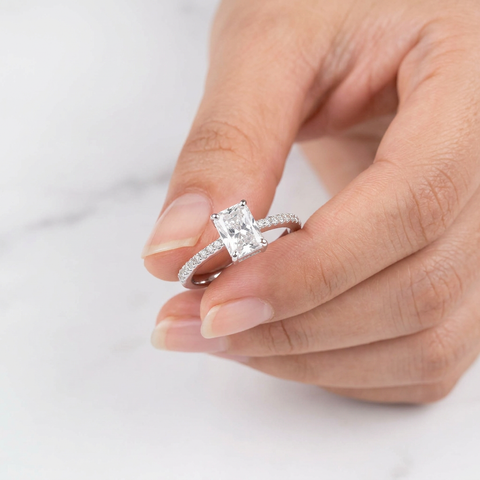 Bold Radiant Side Band Ring