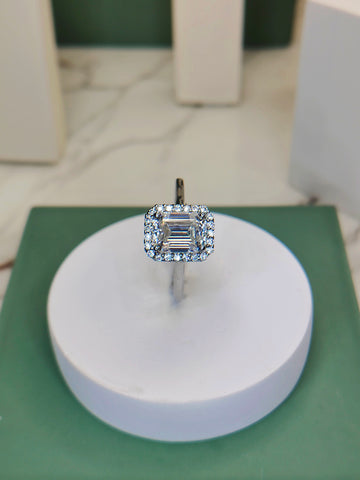 Halo Aura Emerald Ring