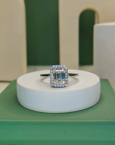 Halo Aura Emerald Ring