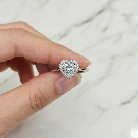 Halo Aura Heart Ring