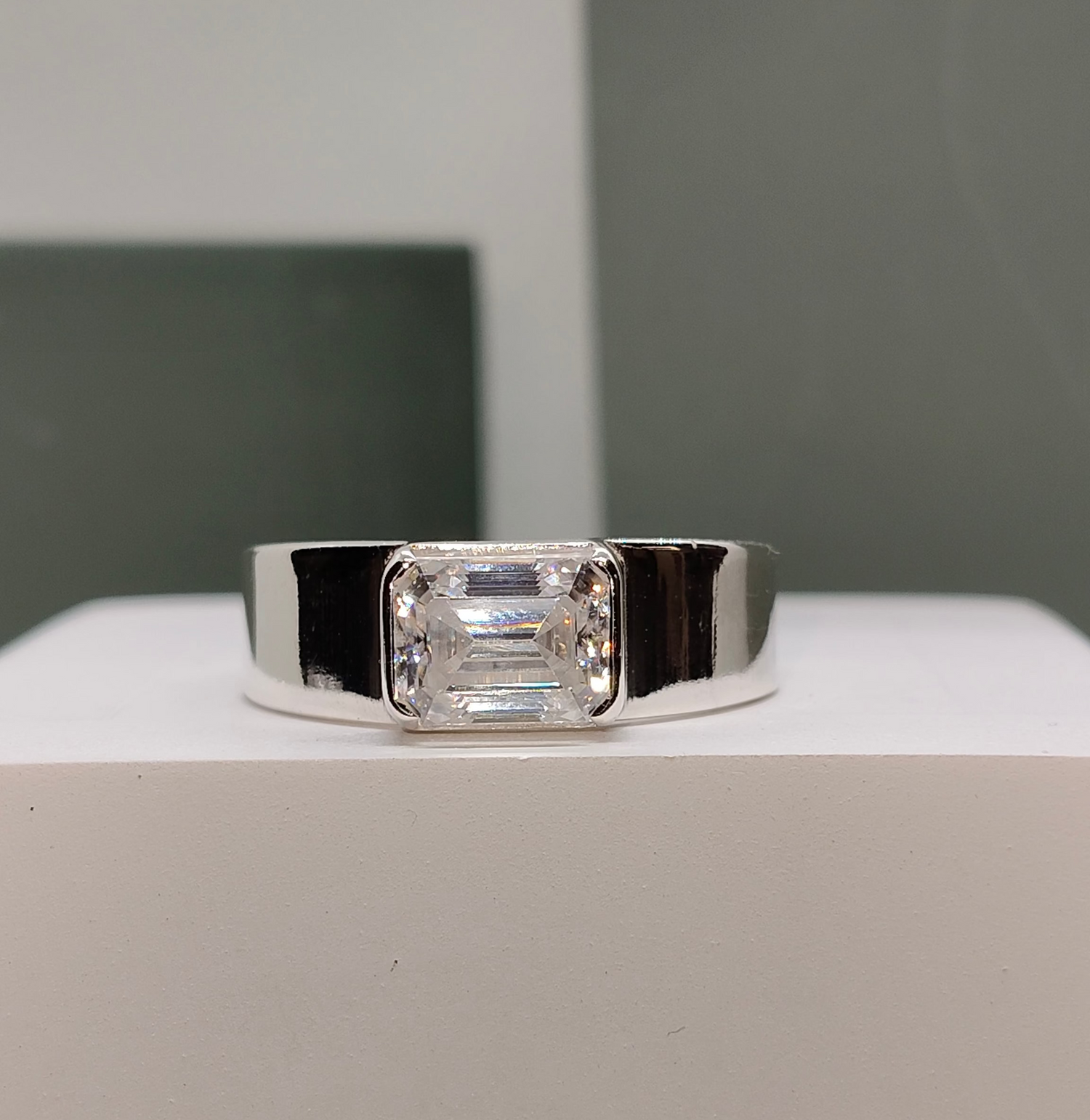 Modern Minimal Emerald Men’s Ring