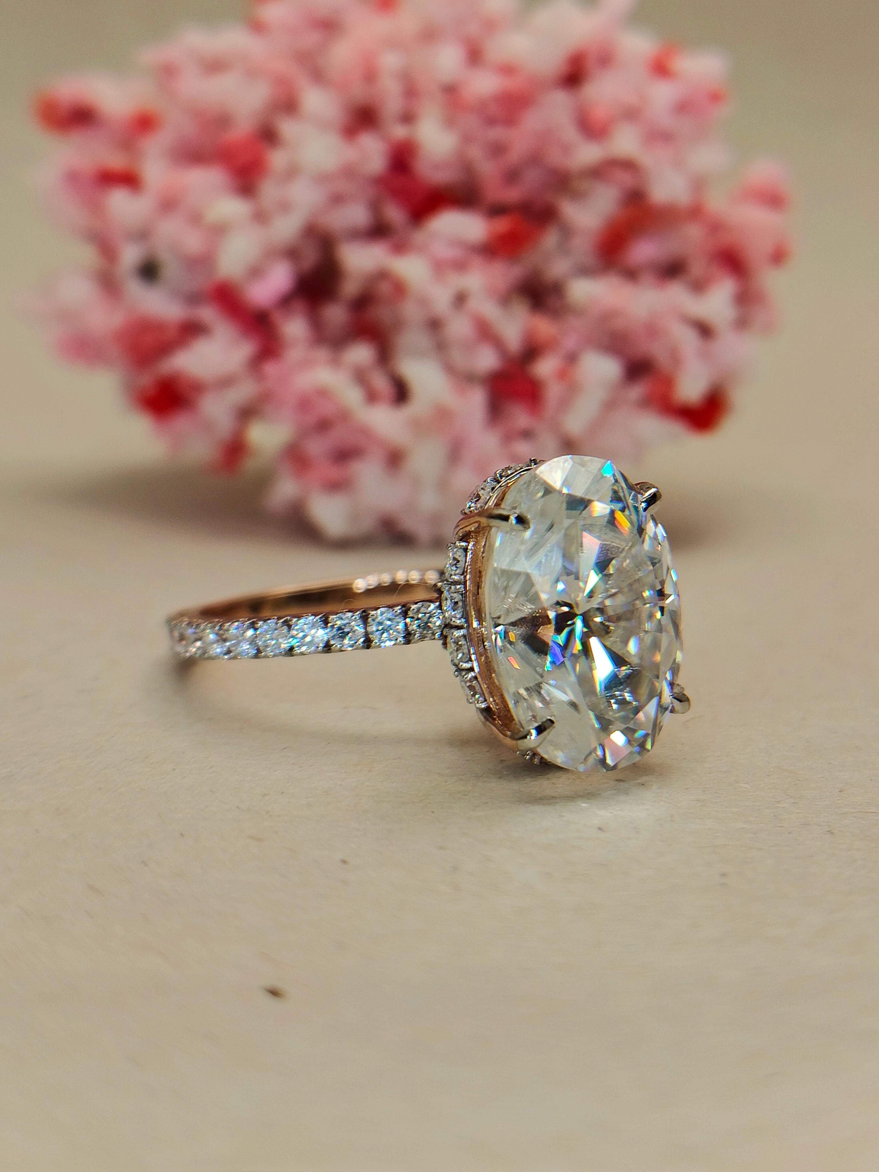Towering Oval Side Band Ring