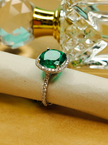 Grandeur Cushion Halo