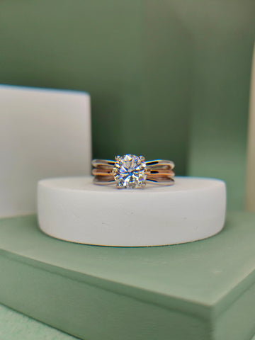 Radiant Gold Lining Circle