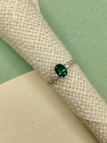 Timeless Emerald Oval