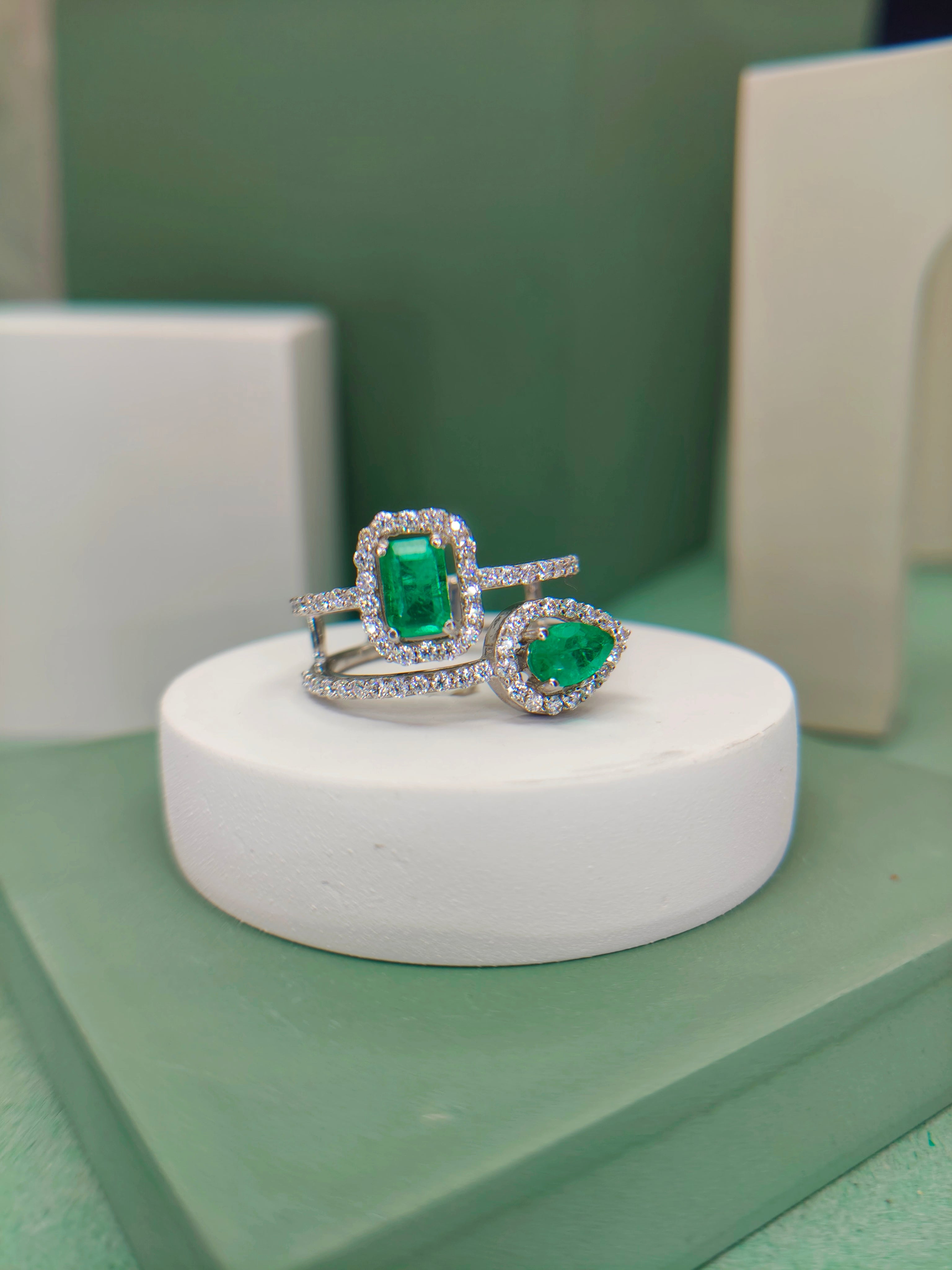 Emerald Pear Majesty