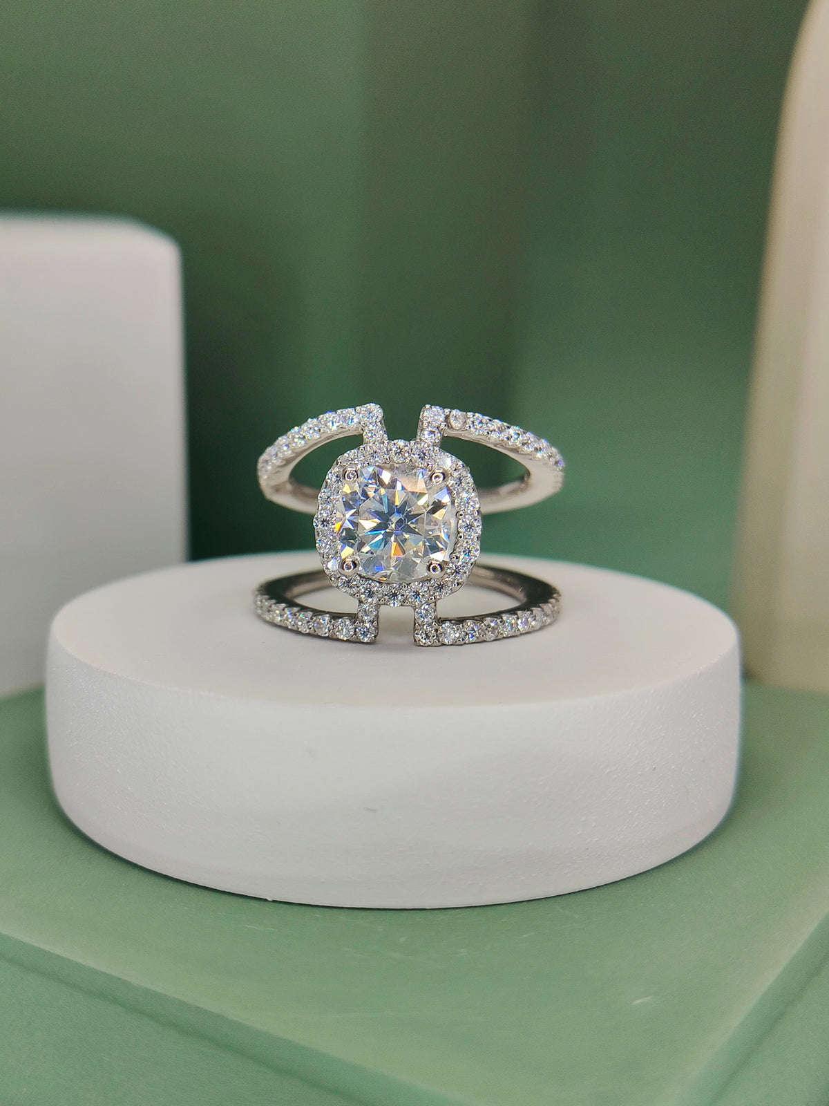 Majestic Sparkle Solitaire