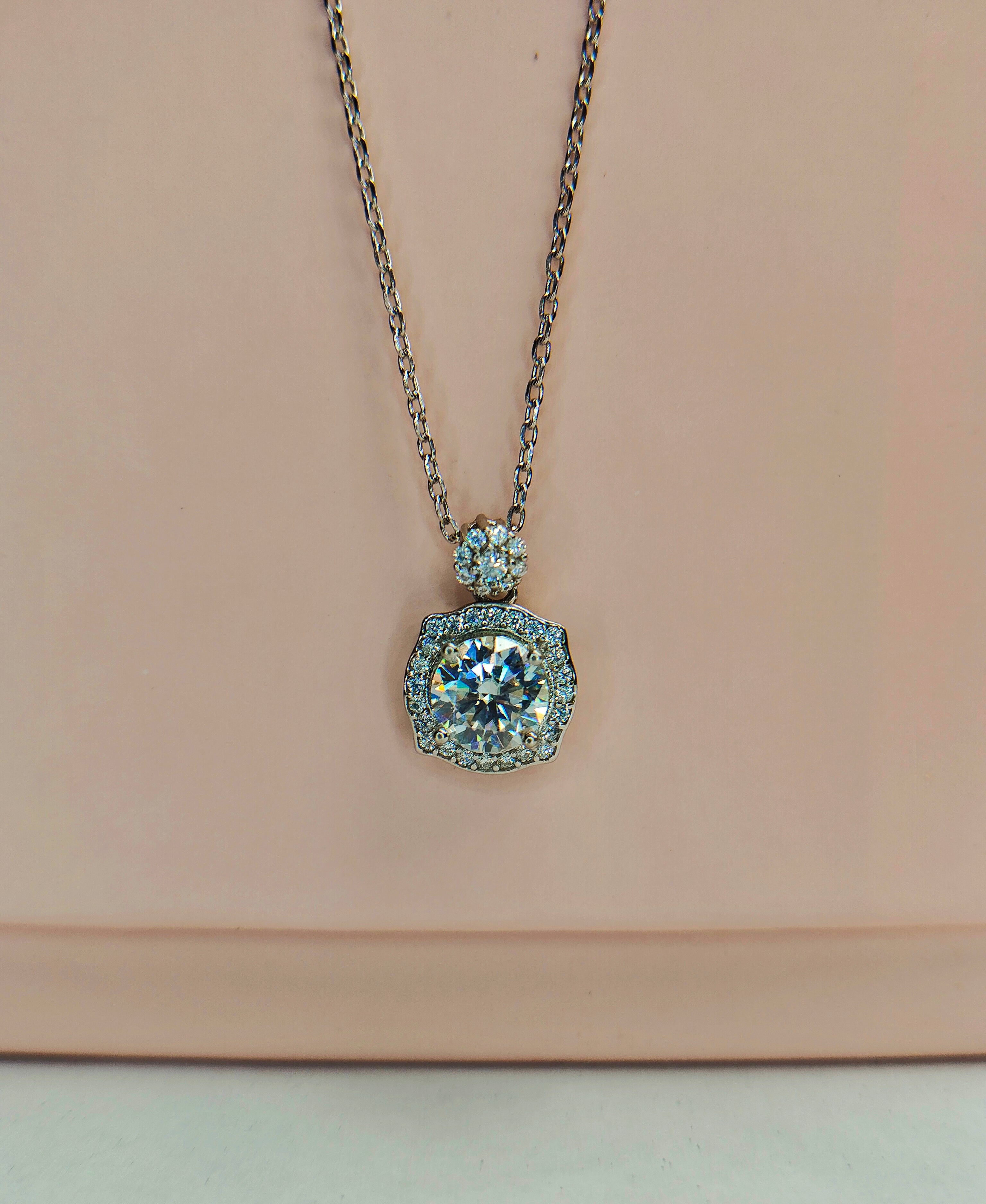 Blossom Glow Halo Round Pendant With Chain