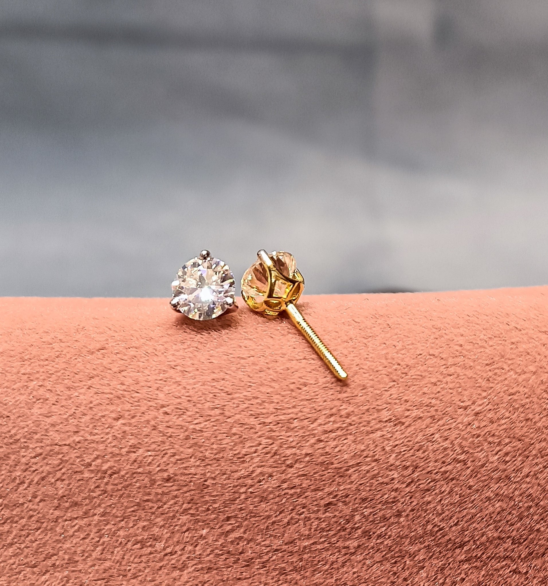 Dual Tone Round Prong Studs