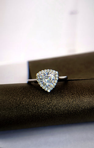 Halo Aura Trillion Ring