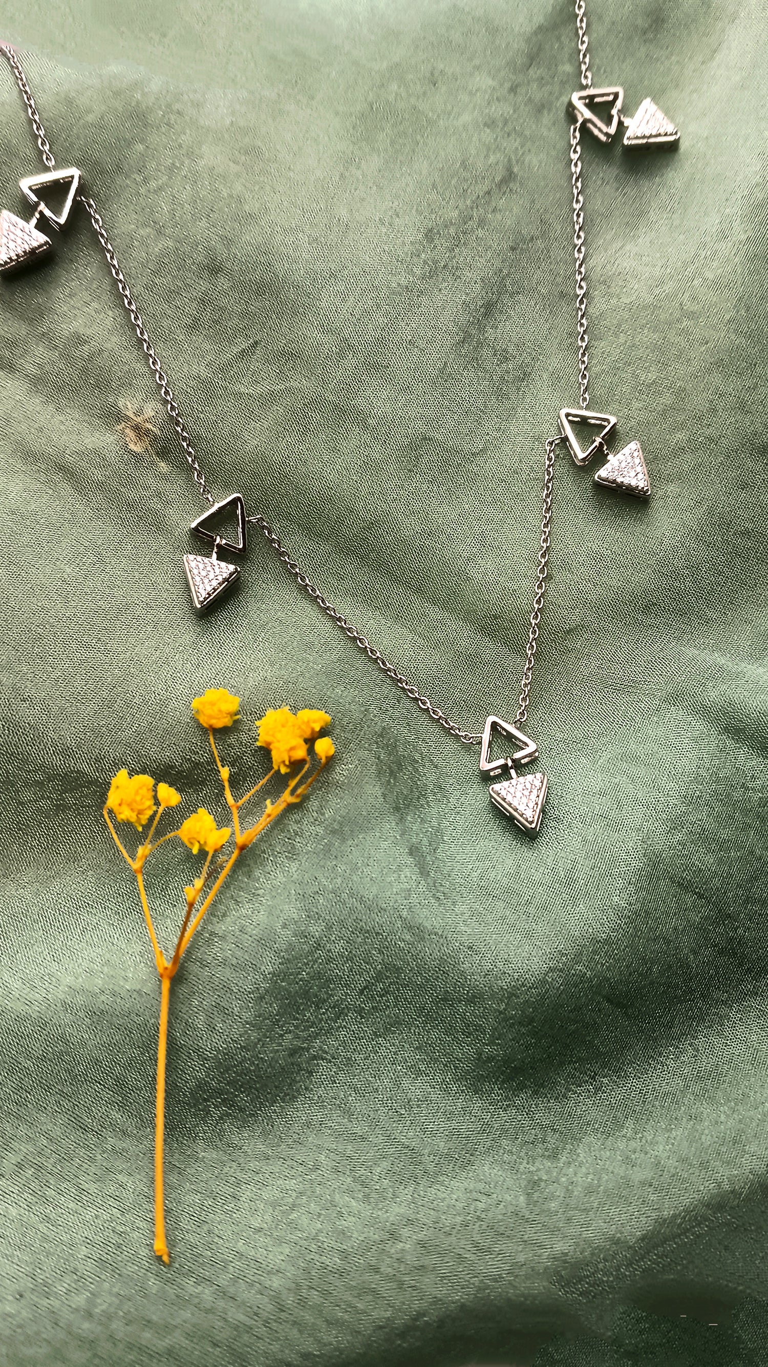 Double Triangle 5 Piece Necklace