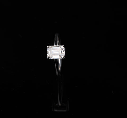 Classic Emerald Solitaire Ring