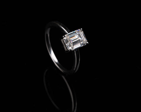 Classic Emerald Solitaire Ring