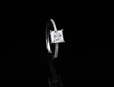 Bold Princess Side Band Ring