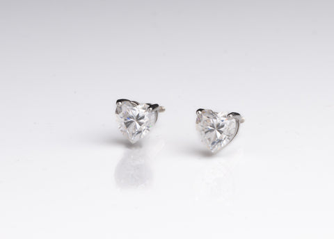Evergreen Heart Solitaire Earrings