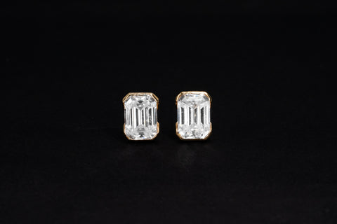 V Bezel Emerald Gold  Earrings