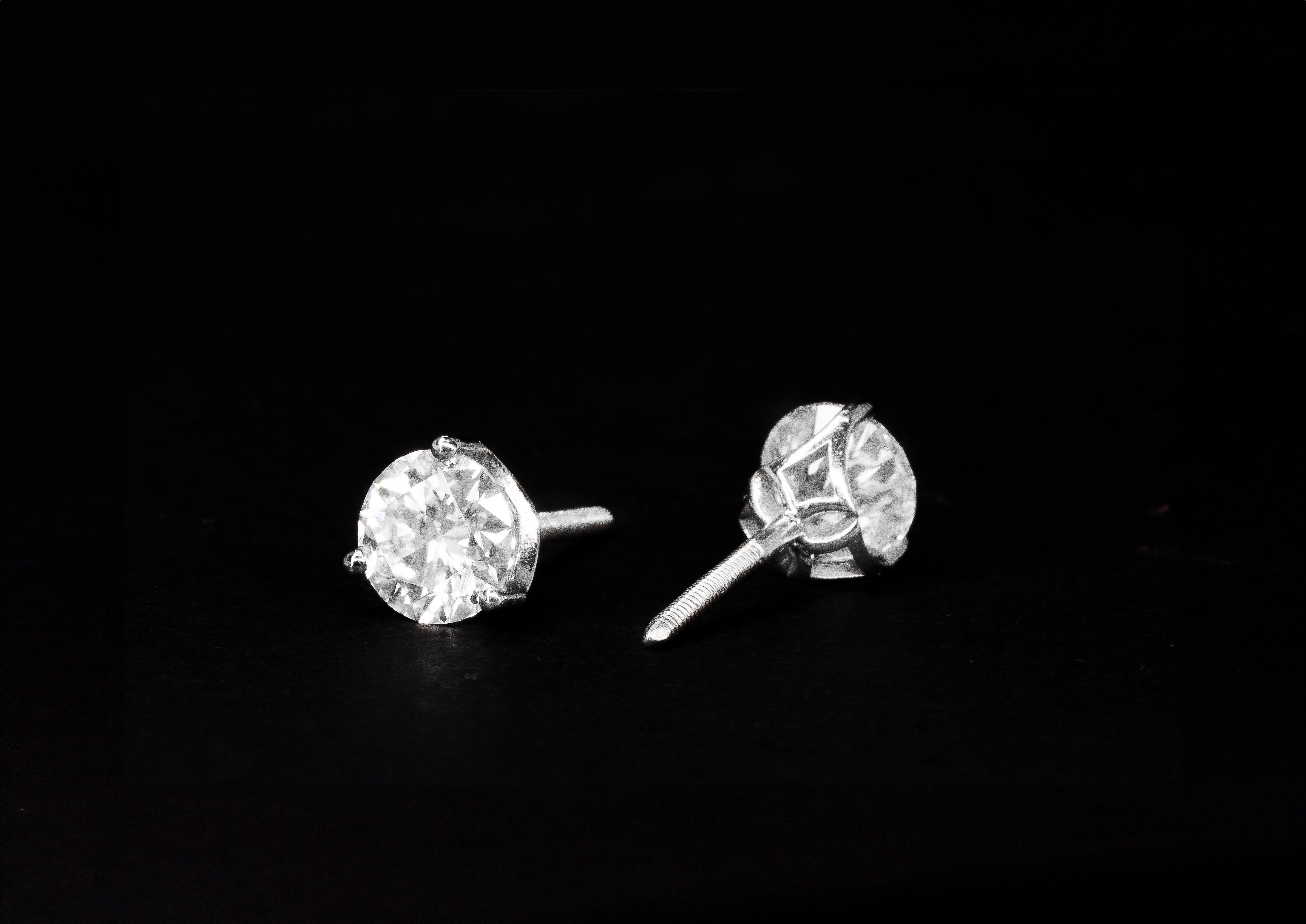 White Prong Round Studs