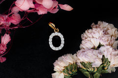 Solitaire Waves O Alphabet Moissanite Pendant