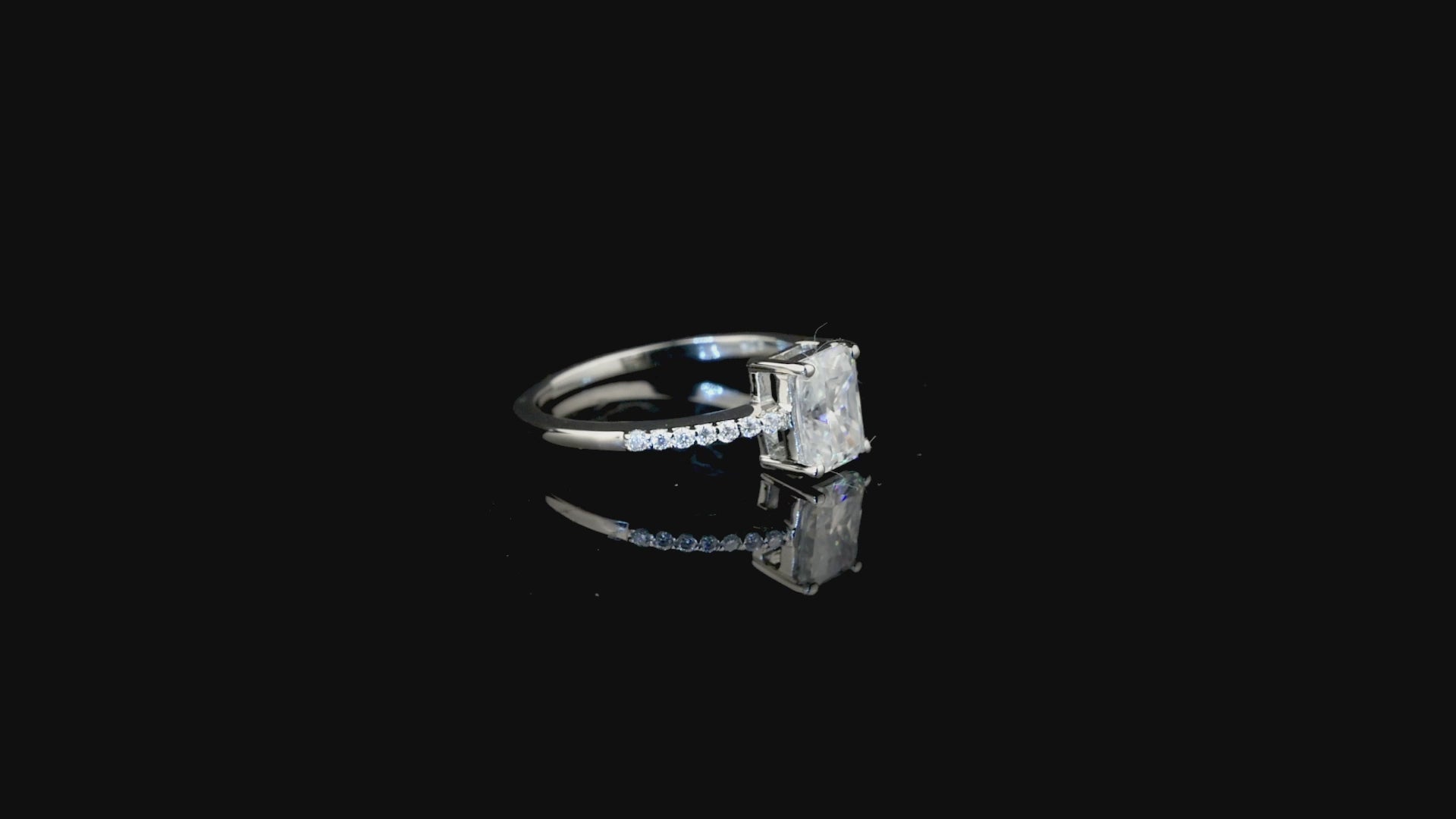 Bold Radiant Side Band Ring