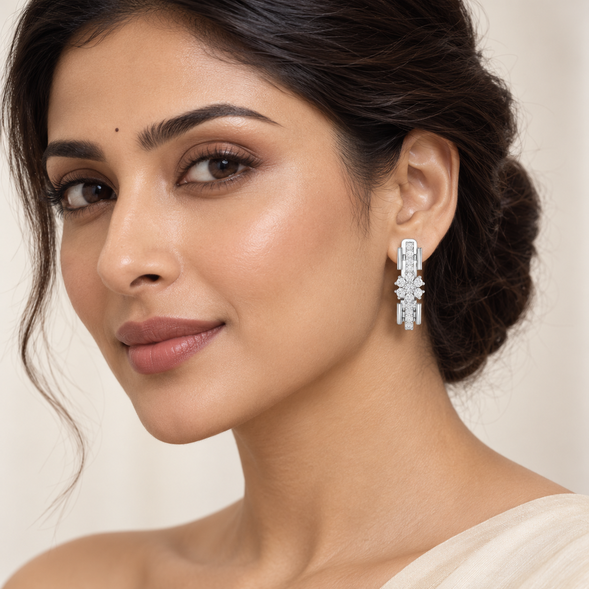 Floral Beam Earrings – product view 3